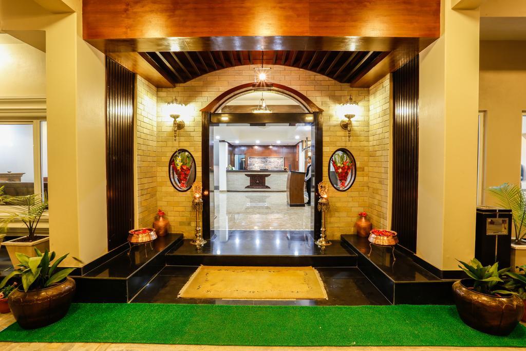Da Yatra Courtyard Hotel Pokhara Eksteriør billede