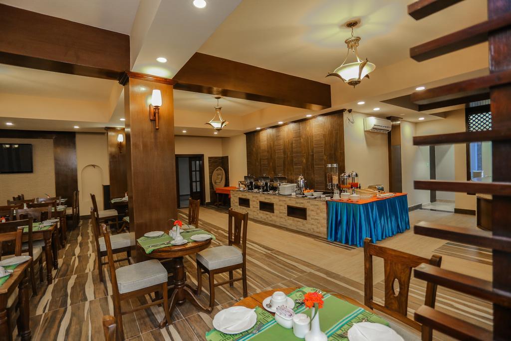 Da Yatra Courtyard Hotel Pokhara Eksteriør billede