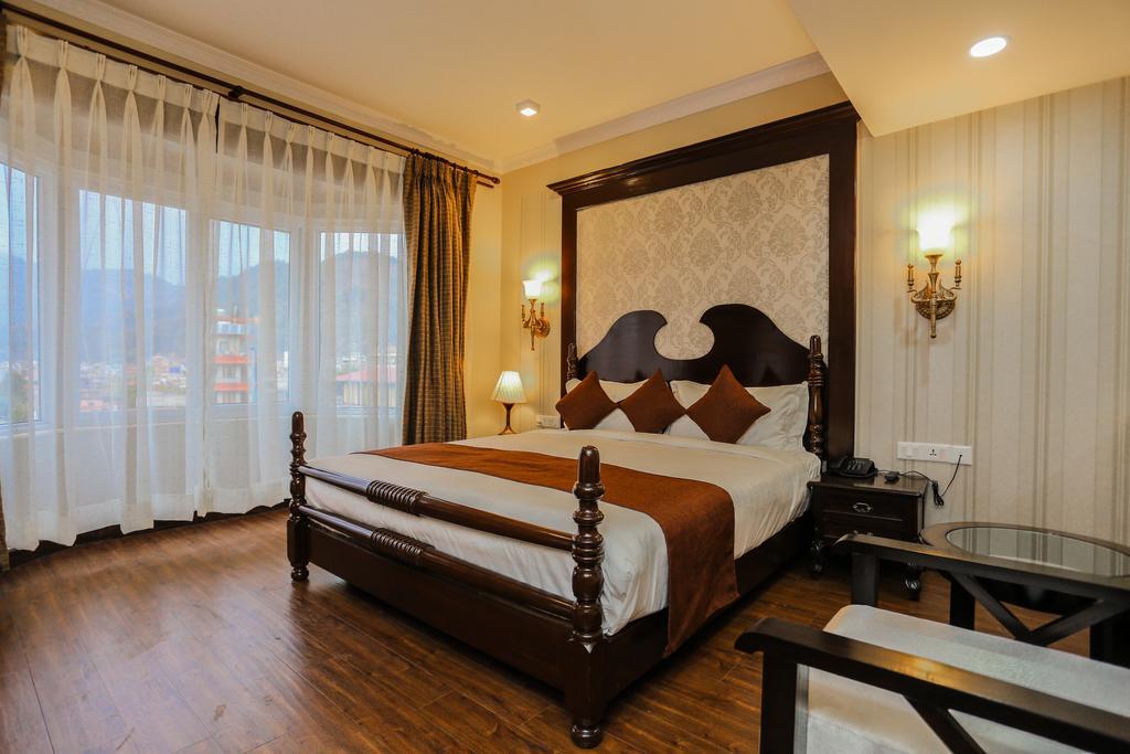 Da Yatra Courtyard Hotel Pokhara Eksteriør billede