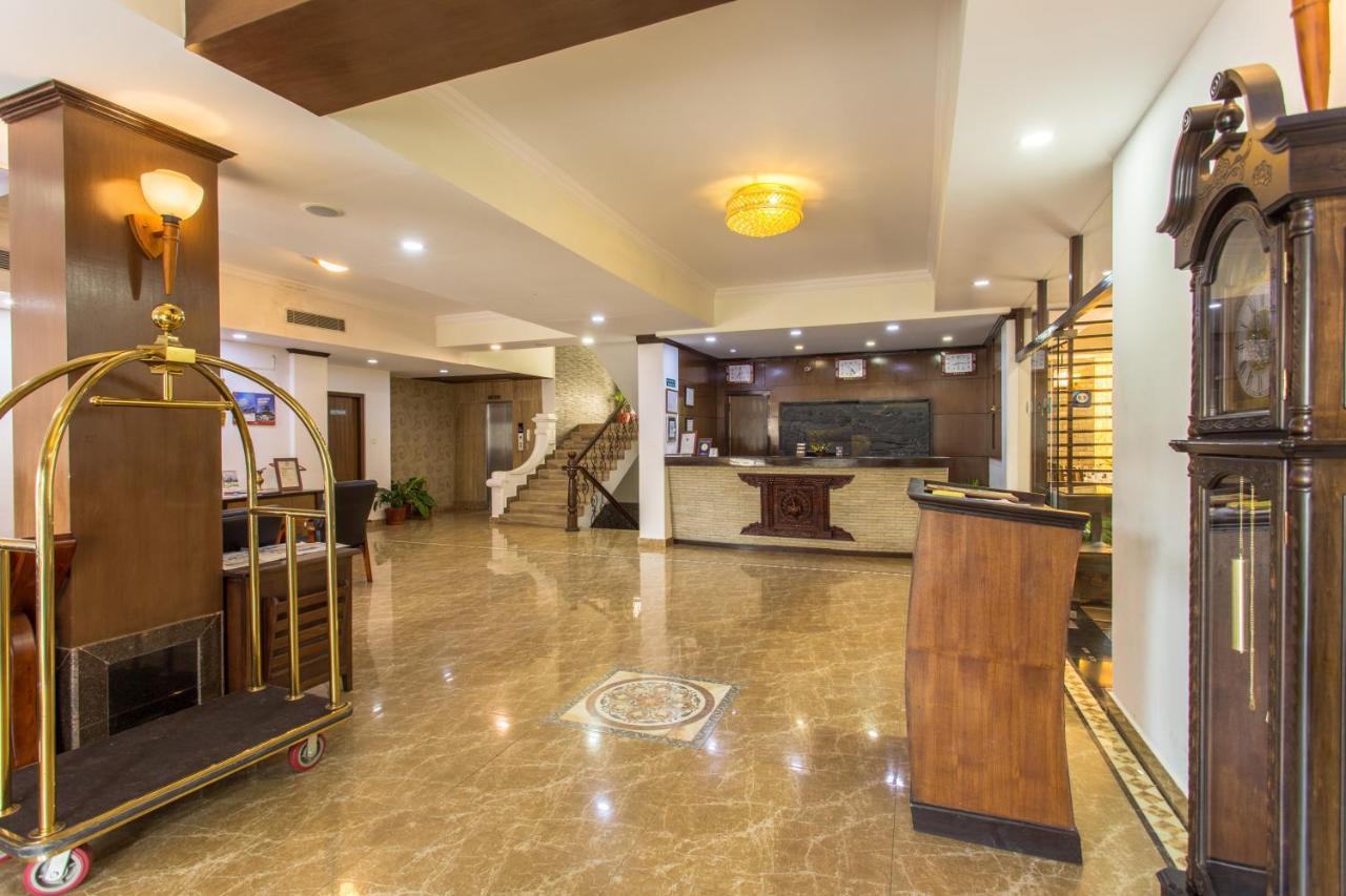 Da Yatra Courtyard Hotel Pokhara Eksteriør billede