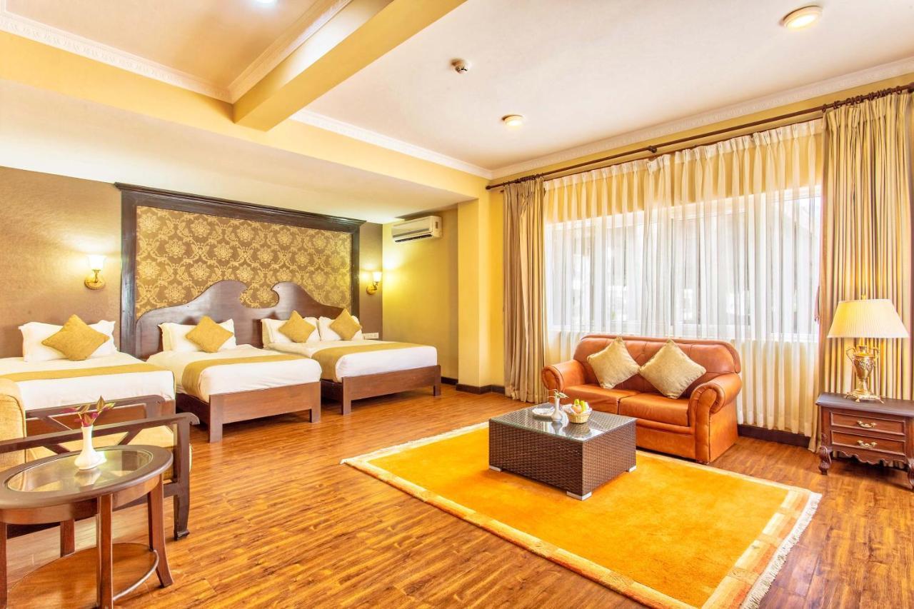 Da Yatra Courtyard Hotel Pokhara Eksteriør billede
